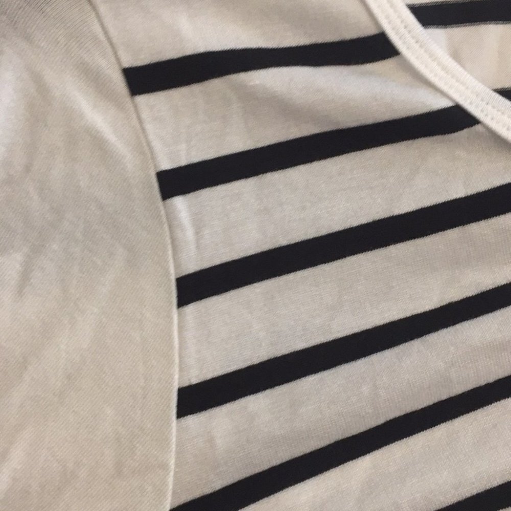 M Lularoe Lynnae T Shirt D05 818 - Picture 5 of 5